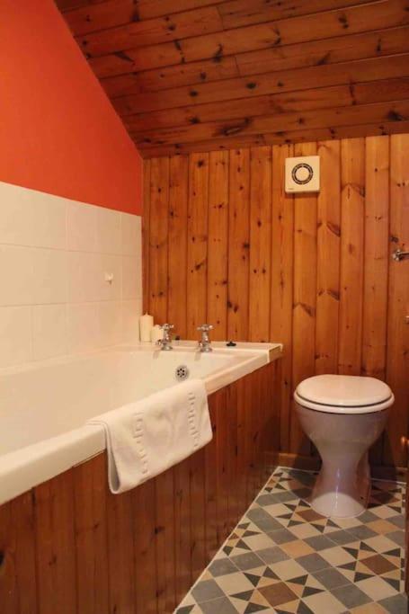 Trinity Annexe An Adorable First Floor Light And Lofty Space Within An Aonb Godmanstone Zewnętrze zdjęcie
